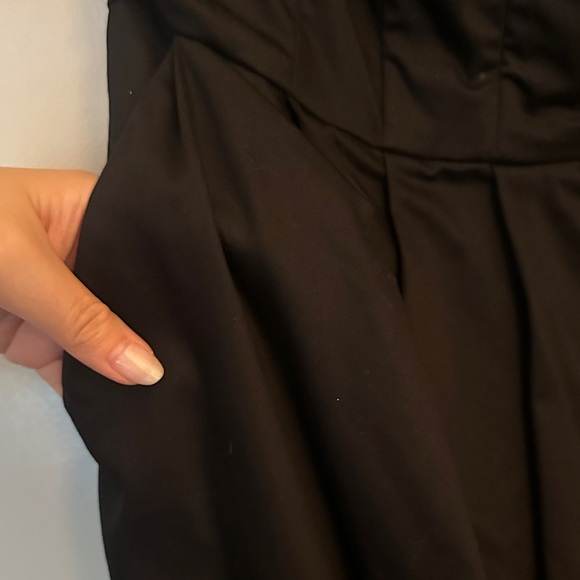 H&M Black Strapless Dress with pockets - Picture 10 of 10